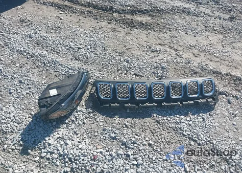 2024 Jeep Compass Latitude 4X4 z USA, uszkodzony, nr VIN 3C4NJDBN6RT595374